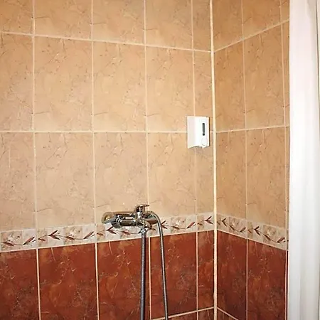 ирис бийч Хотел 3*